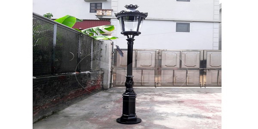Giá cột đèn trang trí sân vườn